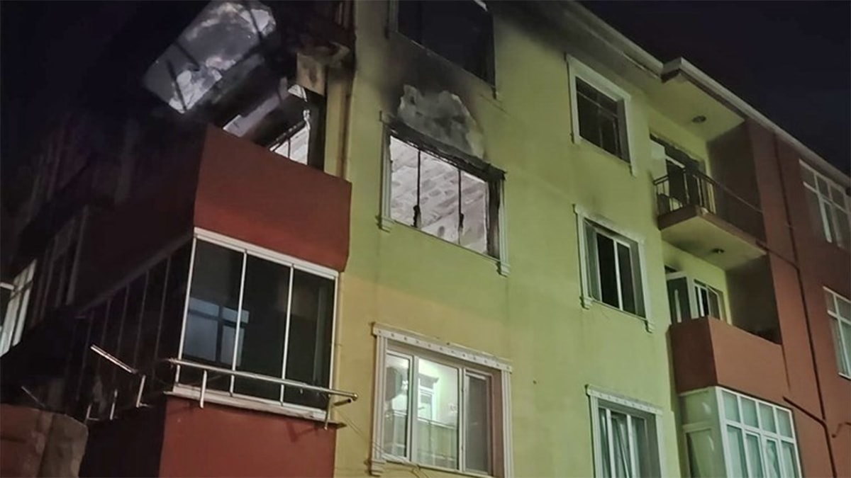 Gece yarısı kahreden haber! Konuta giren gruplar yanmış 3 cesetle karşılaştı