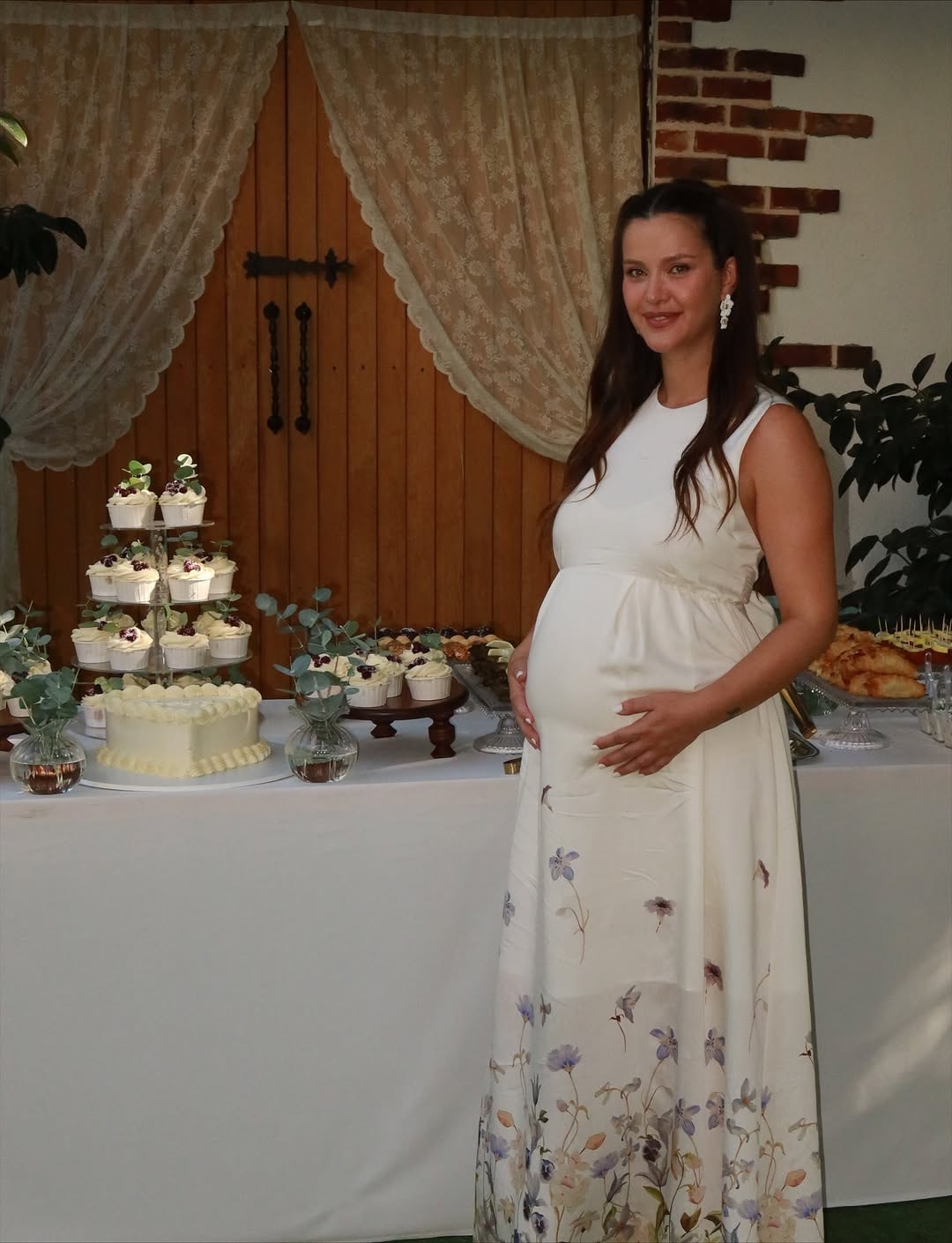 Kızına kavuşmak için gün sayıyor... İrem Helvacıoğlu'nun baby shower partisi