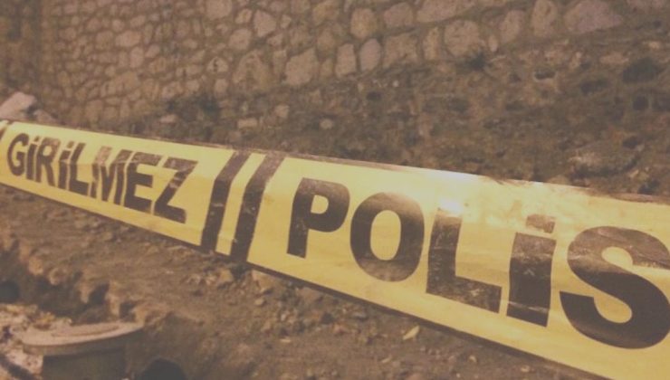 Kocaeli Gebze’de panelvan ile hafif ticari araç çarpıştı