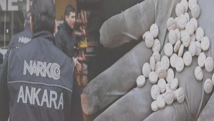 Narkotik operasyonunda hapları taşıyan kişi polis çıktı!